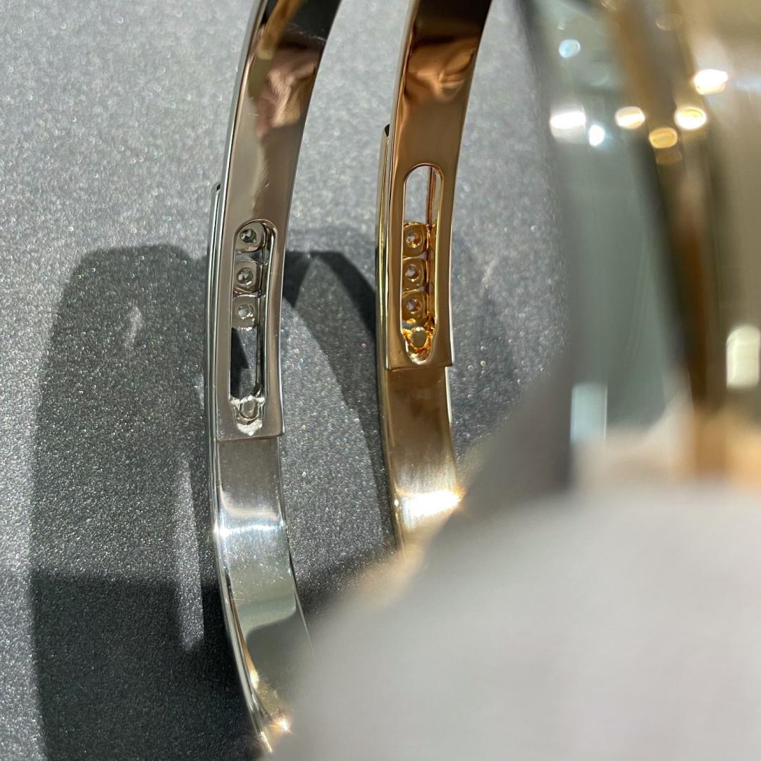 [Elara]MOVE NOA PAVÉ DIAMOND BANGLE BRACELET