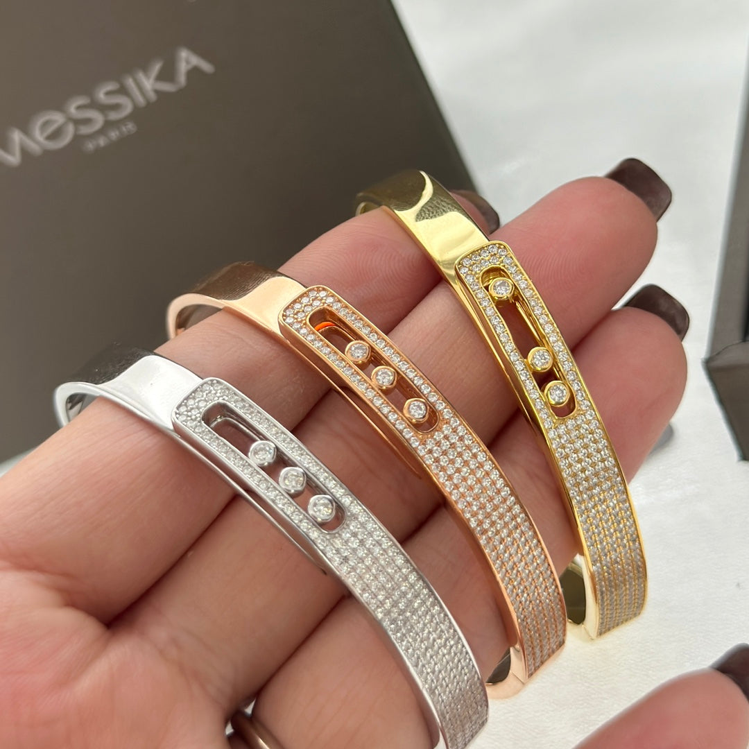 [Elara]MOVE NOA PAVÉ DIAMOND BANGLE BRACELET