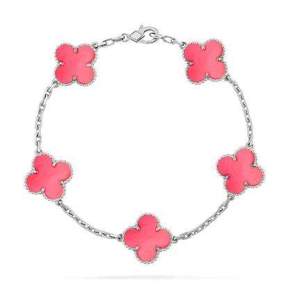 [Elara]LUCKY CLOVER 5-MOTIF BRACELET - ROSAFARBENDE PERLMUTT-KOLLEKTION