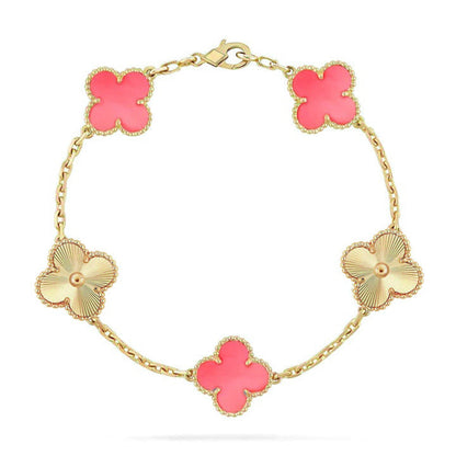 [Elara]LUCKY CLOVER 5-MOTIF BRACELET - ROSAFARBENDE PERLMUTT-KOLLEKTION