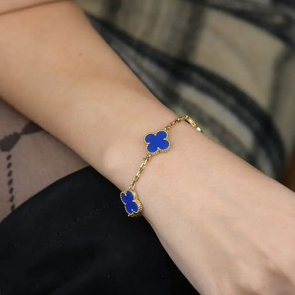 [Elara]LUCKY CLOVER 5-MOTIF BRACELET - BLUE AGATE COLLECTION