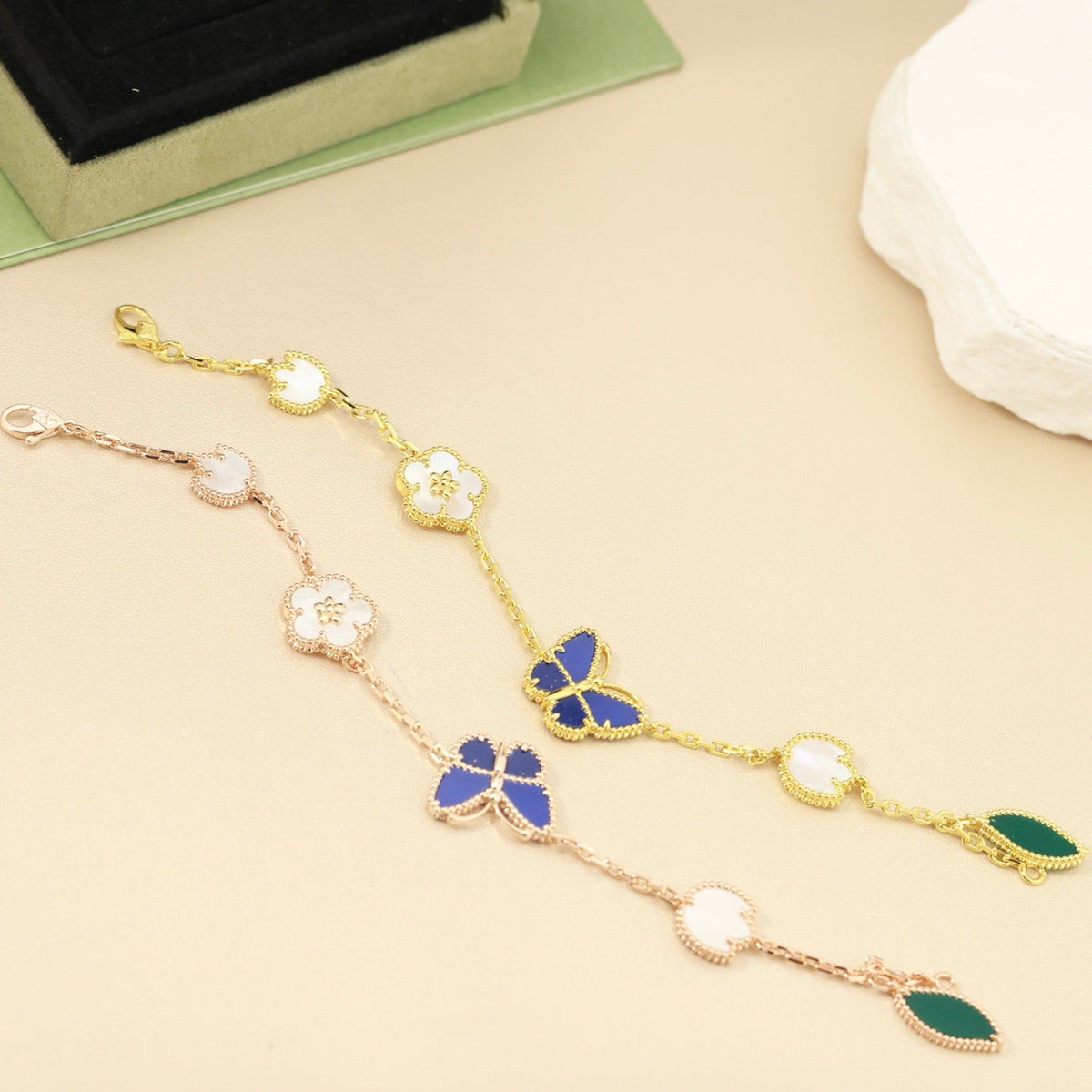 [Elara]SPRING ENCHANTMENT BUTTERFLY & FLORAL CHARM BRACELET