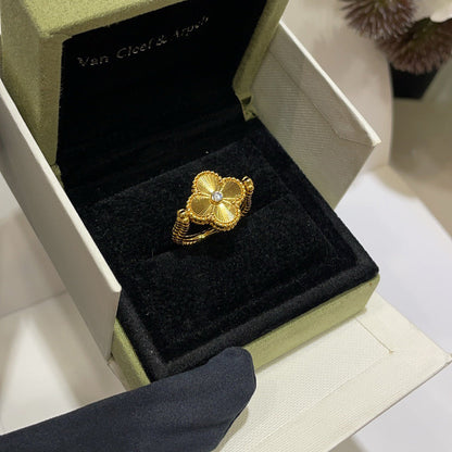[Elara]LUCKY CLOVER GOLD REVERSIBLE RING