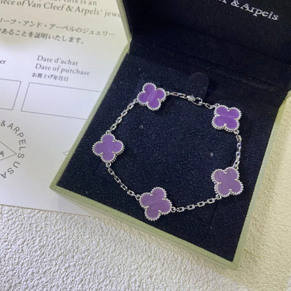 [Elara]GLÜCKSKLEE-ARMBAND MIT 5 MOTIVEN – VIOLETTE KOLLEKTION