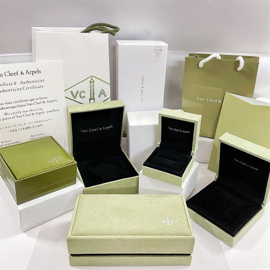 [Elara]CLOVER BRAND JEWELRY BOX