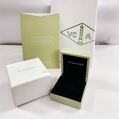 [Elara]CLOVER BRAND JEWELRY BOX