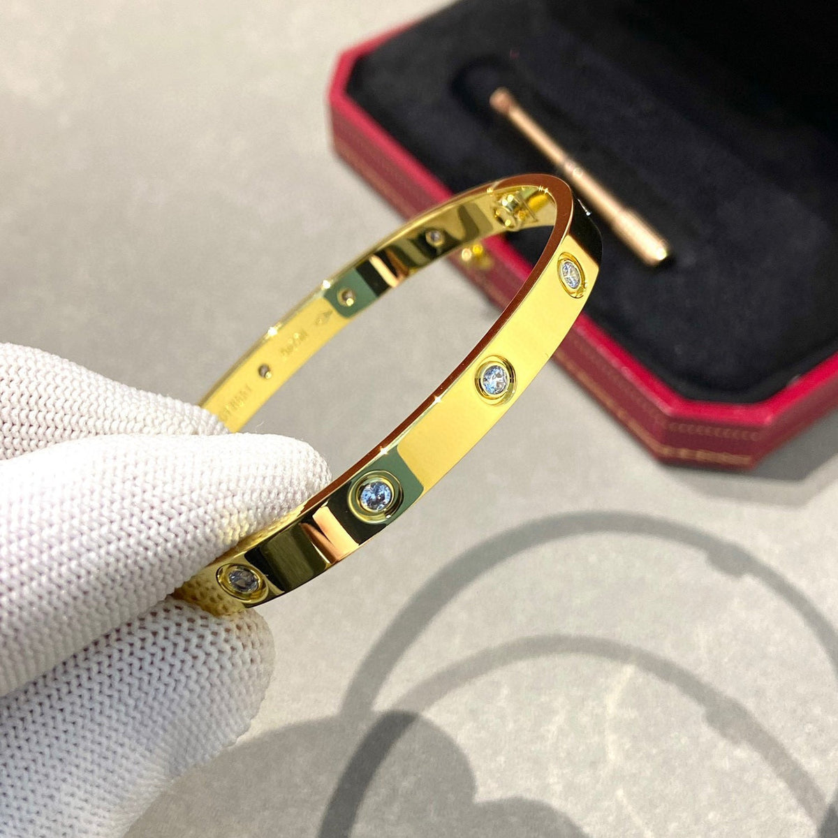 [Elara]CLASSIC 6.1MM LOVE BANGLE - 10-DIAMOND