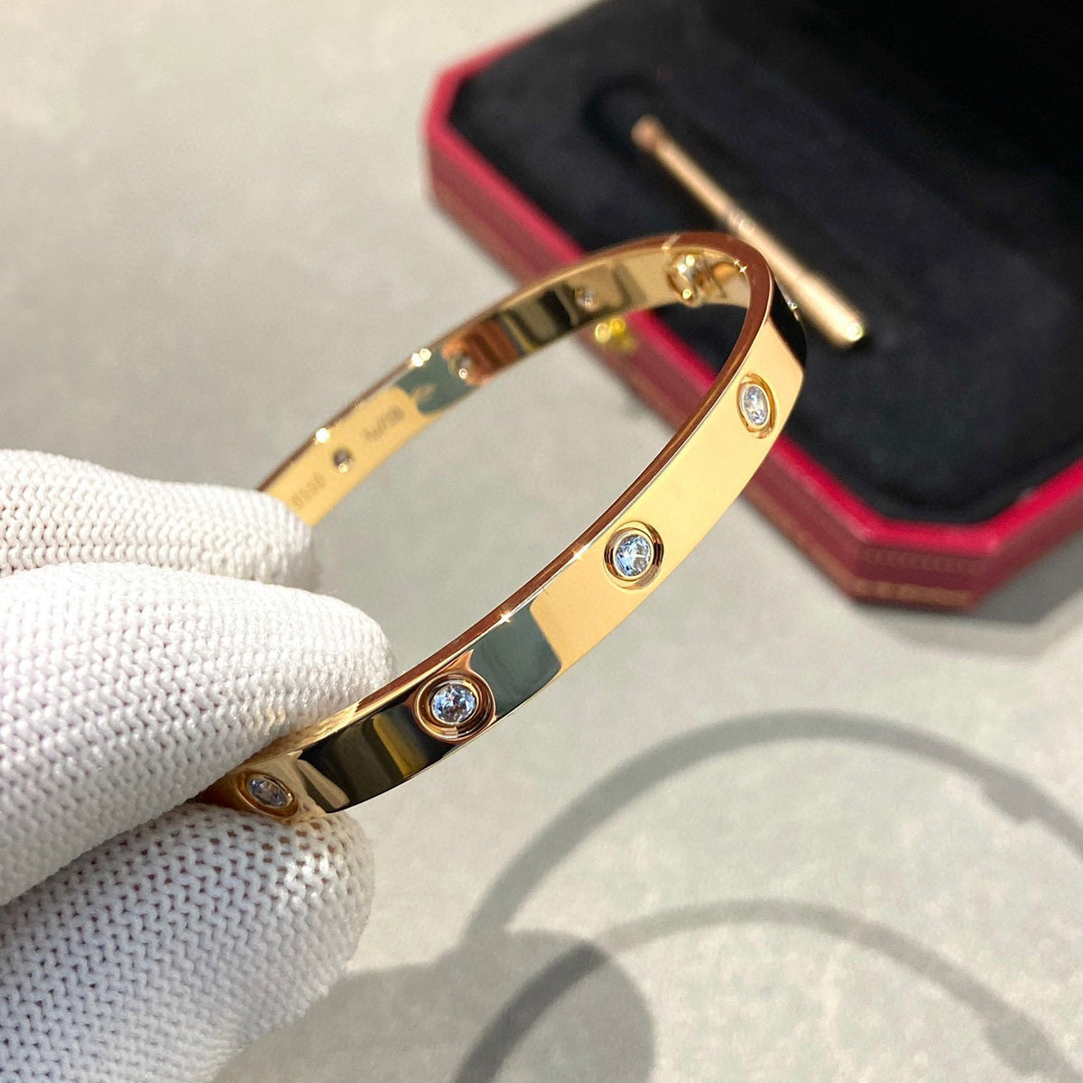 [Elara]CLASSIC 6.1MM LOVE BANGLE - 10-DIAMOND