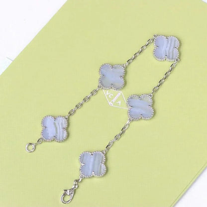 [Elara]LUCKY CLOVER 5-MOTIF BRACELET - PURPLE CHALCEDONY COLLECTION