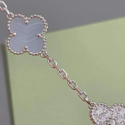 [Elara]LUCKY CLOVER 5-MOTIF BRACELET - PURPLE CHALCEDONY COLLECTION