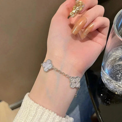 [Elara]LUCKY CLOVER 5-MOTIF BRACELET - PURPLE CHALCEDONY COLLECTION