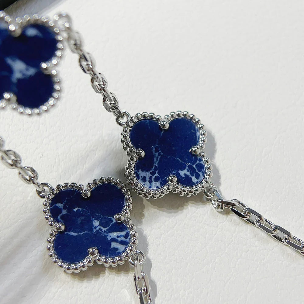 [Elara]LUCKY CLOVER 5-MOTIF BRACELET - PIETERSITE COLLECTION