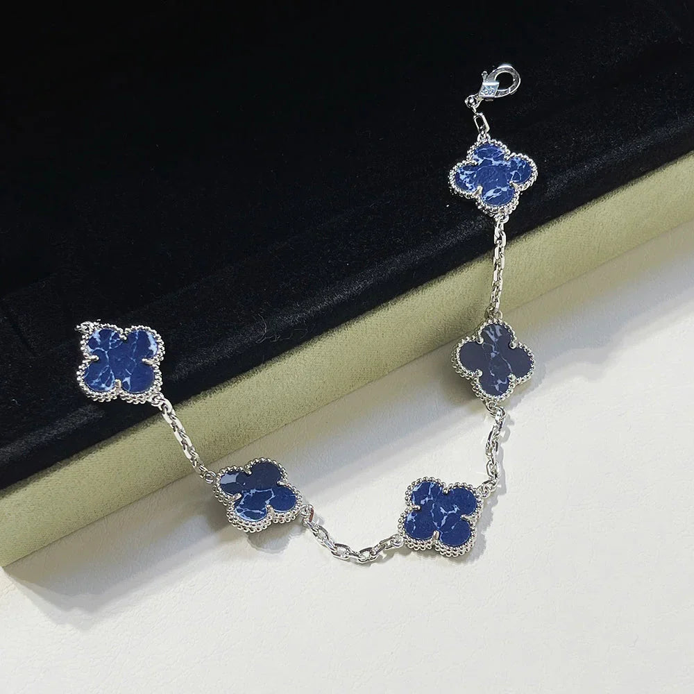 [Elara]LUCKY CLOVER 5-MOTIF BRACELET - PIETERSITE COLLECTION
