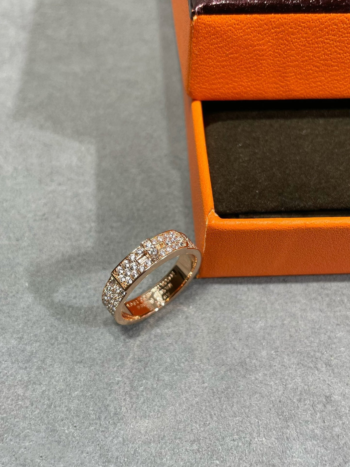 [Elara]KELLY ROSE GOLD DIAMOND RING