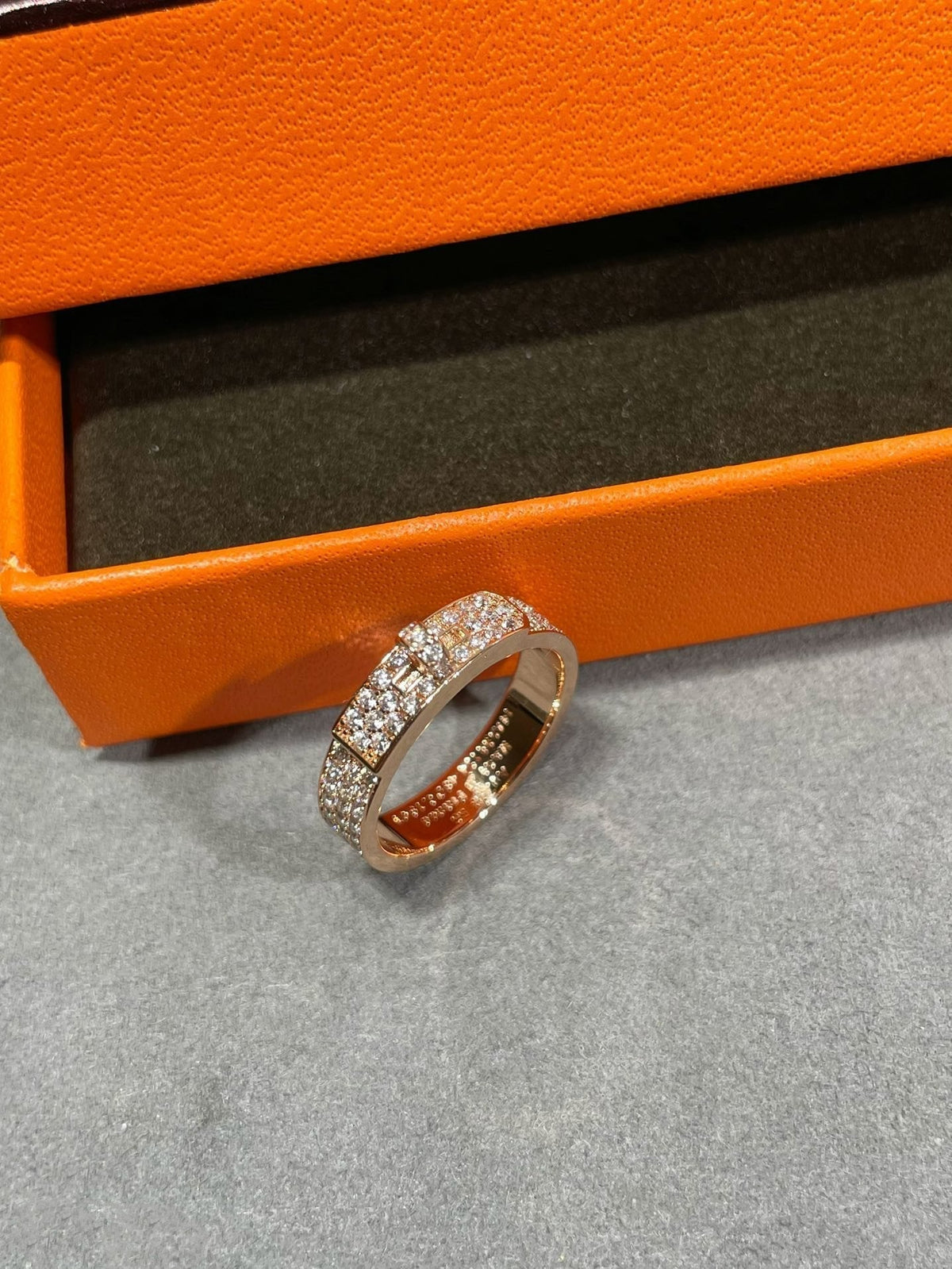 [Elara]KELLY ROSE GOLD DIAMOND RING