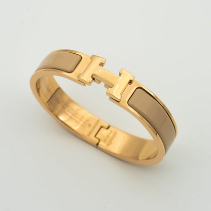 [Elara]H GRAUES ARMBAND