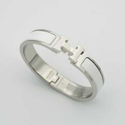 [Elara]H WEISSES ARMBAND
