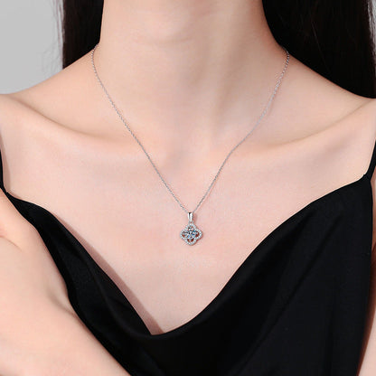 [Elara]CLASSIC CLOVER MOISSANITE PENDANT NECKLACE
