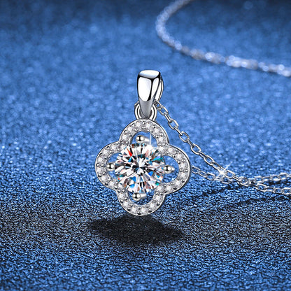 [Elara]CLASSIC CLOVER MOISSANITE PENDANT NECKLACE