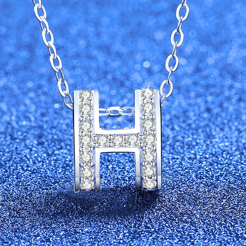 [Elara]フルパヴェ "H" モアッサナイトペンダントネックレス