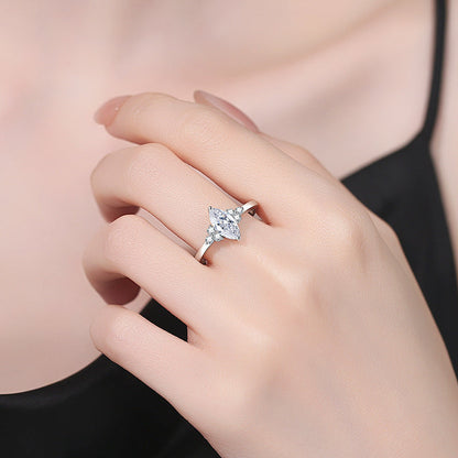 [Elara]ELEGANT MARQUISE CUT MOISSANITE RING WITH SIDE ACCENTS
