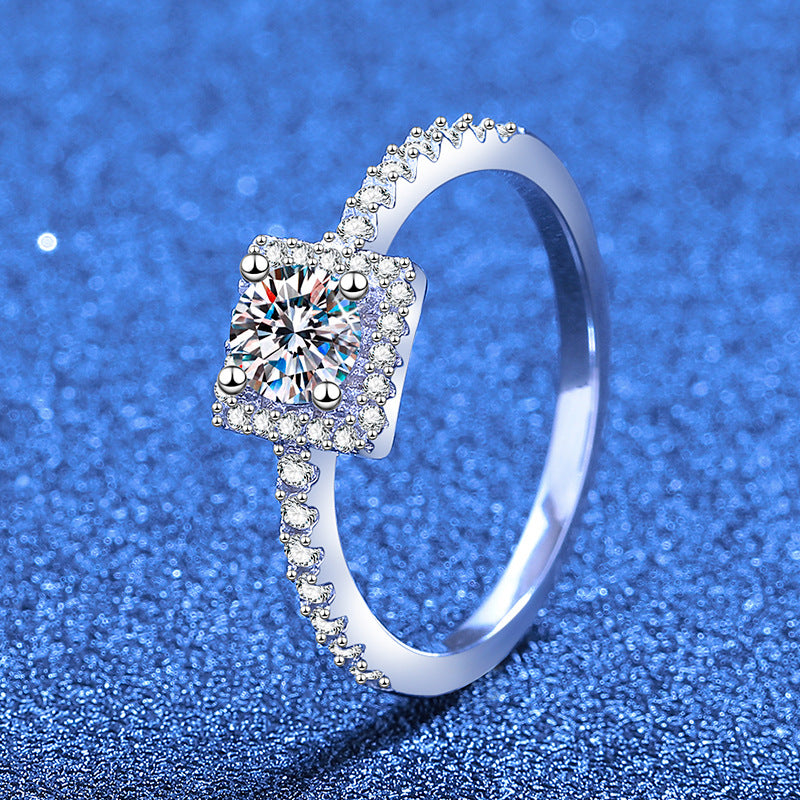 [Elara]DAINTY SUGAR-CUBE MOISSANITE RING