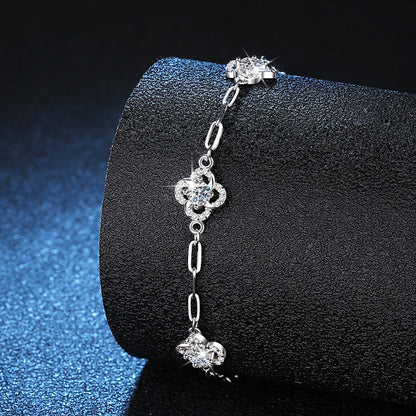 [Elara]TRIPLE-CLOVER MOISSANITE BRACELET
