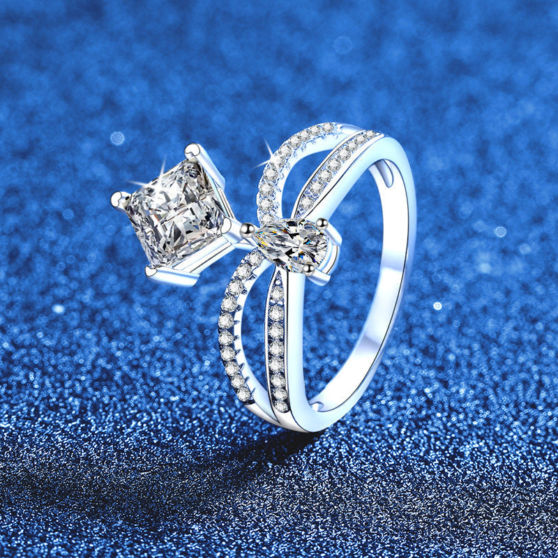[Elara]ELEGANT DOUBLE-TWISTED MOISSANITE RING