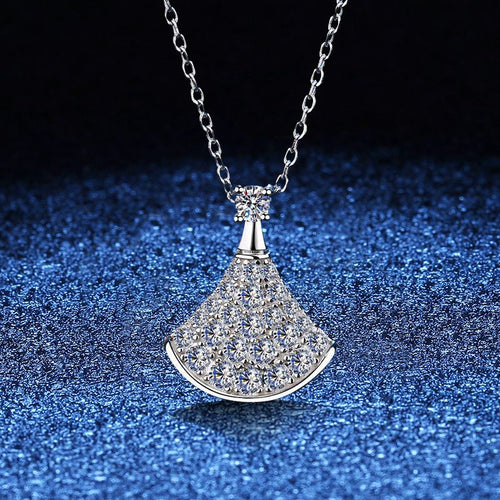 [Elara]ELEGANT FAN-SHAPED MOISSANITE PENDANT NECKLACE