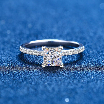 [Elara]ELEGANT PRINCESS CUT MOISSANITE ENGAGEMENT RING