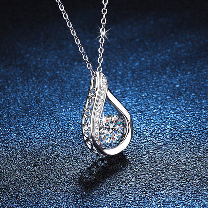 [Elara]DANCING WATER DROP MOISSANITE NECKLACE