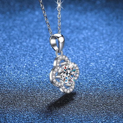 [Elara]CLASSIC CLOVER MOISSANITE PENDANT NECKLACE