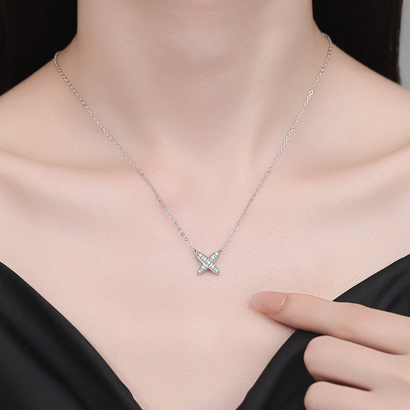 [Elara]MODERN X-SHAPE PAVÉ MOISSANITE NECKLACE