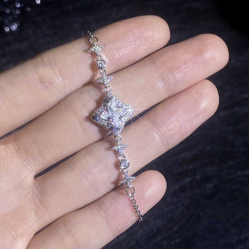 [Elara]MARQUISE-CLOVER MOISSANITE BRACELET