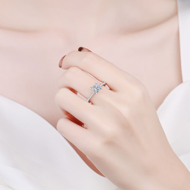 [Elara]ELEGANT PRINCESS CUT MOISSANITE ENGAGEMENT RING