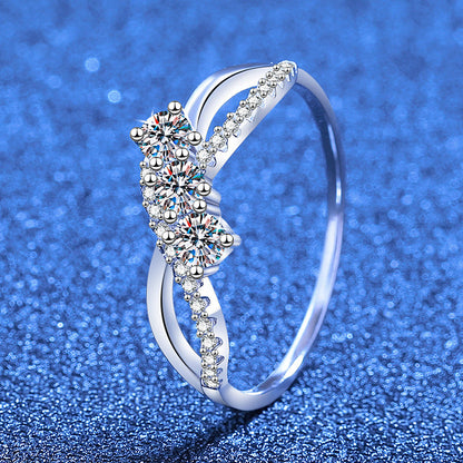 [Elara]INTERTWINING LOVE MOISSANITE RING