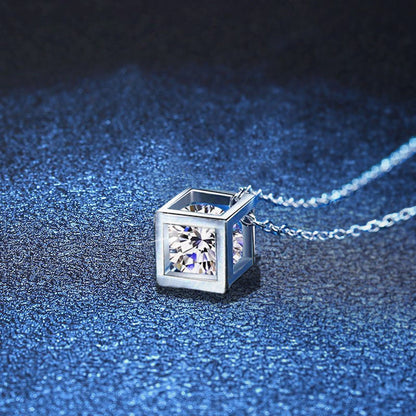 [Elara]GEOMETRIC SUGAR-CUBE MOISSANITE NECKLACE
