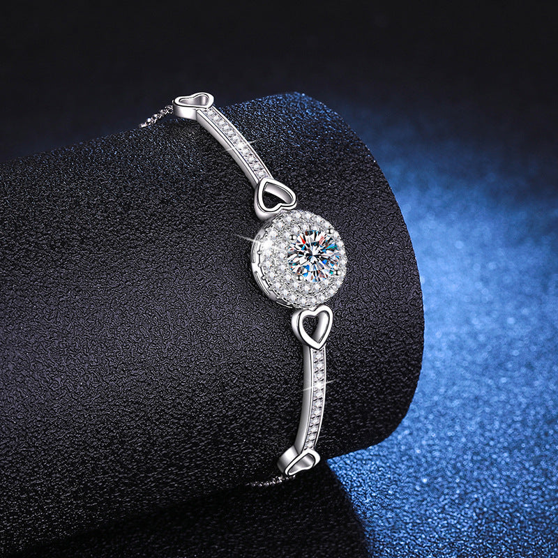 [Elara]INTERLOCKING HEART & CIRCLE MOISSANITE BRACELET