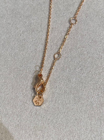 [Elara]BEE LOVE DIAMOND NECKLACE