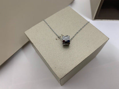 [Elara]BEE LOVE DIAMOND NECKLACE