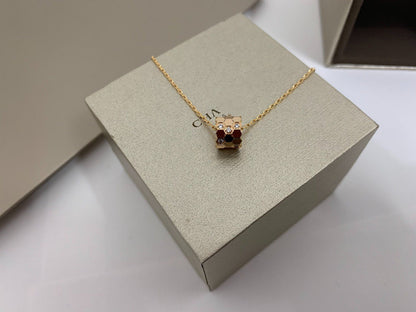 [Elara]BEE LOVE DIAMOND NECKLACE