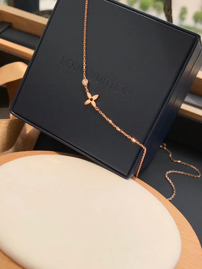 [Elara]BLOSSOM PENDANT ROSE GOLD AND DIAMOND