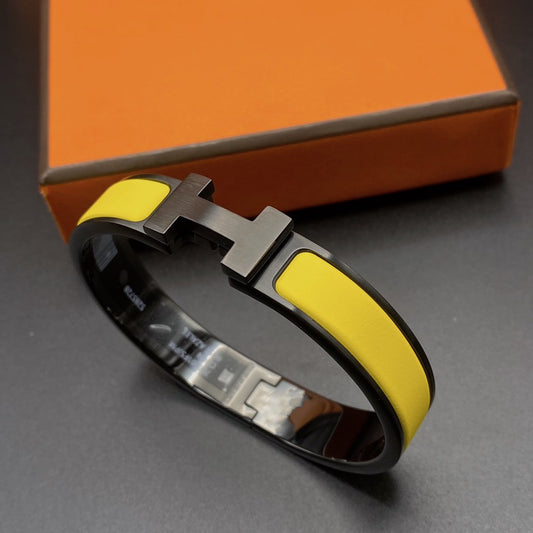 [Elara]CLIC HM SO BLACK YELLOW BRACELET