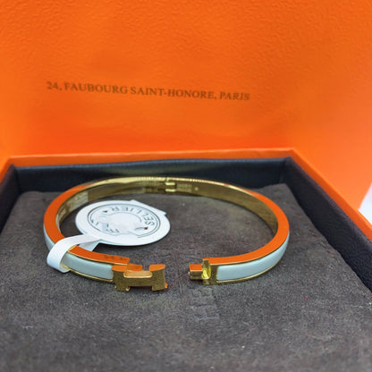 [Elara]CLASSIC HM CLIC GREEN 8MM ENAMEL BRACELET