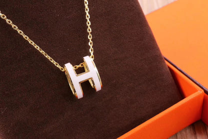 [Elara]HM CLIC YELLOW EMAIL GOLD HALSKETTE