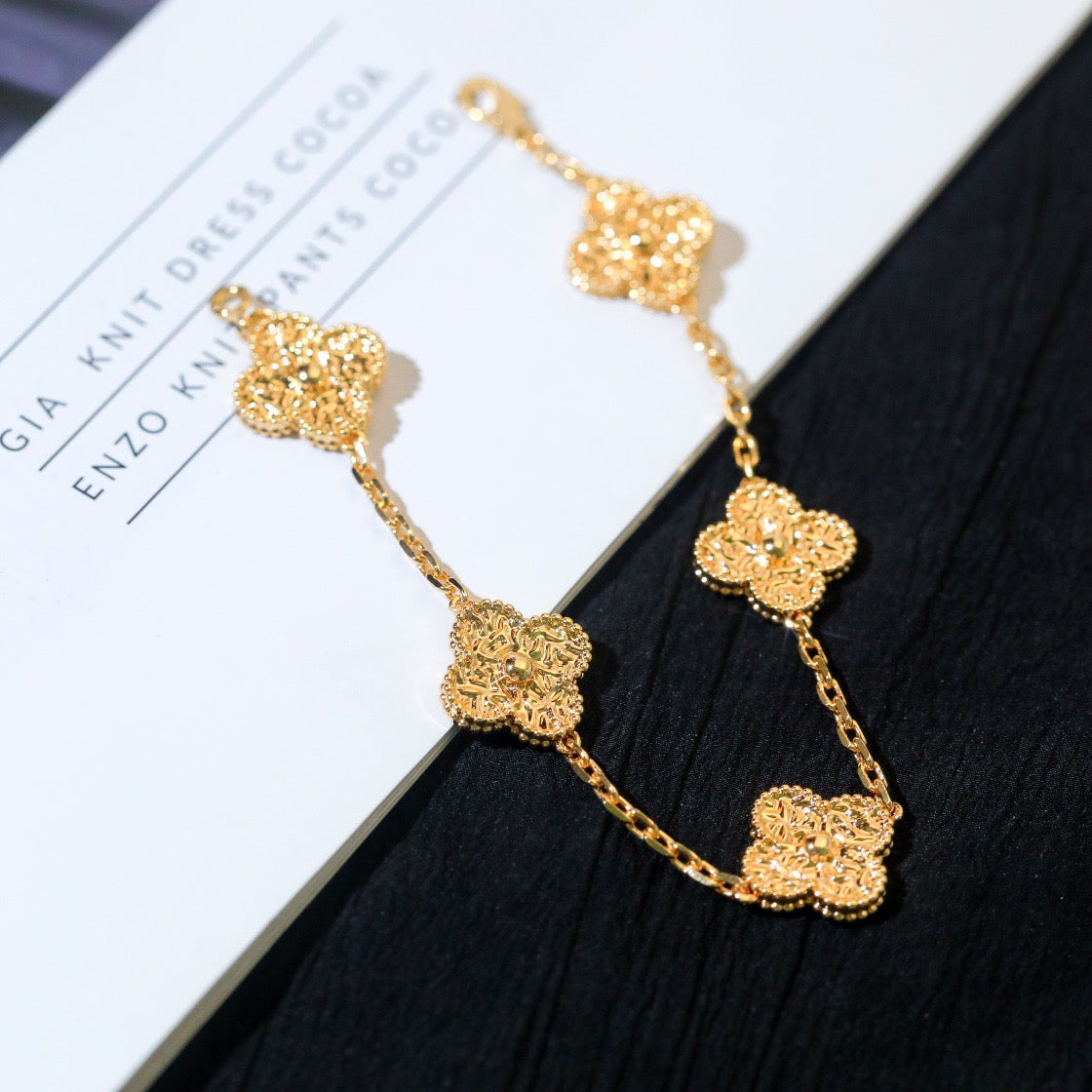 [Elara]LUCKY CLOVER 5-MOTIF BRACELET - BRONZING