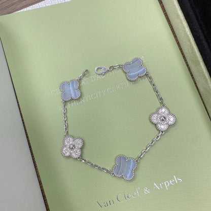 [Elara]LUCKY CLOVER 5-MOTIF BRACELET - PURPLE CHALCEDONY COLLECTION