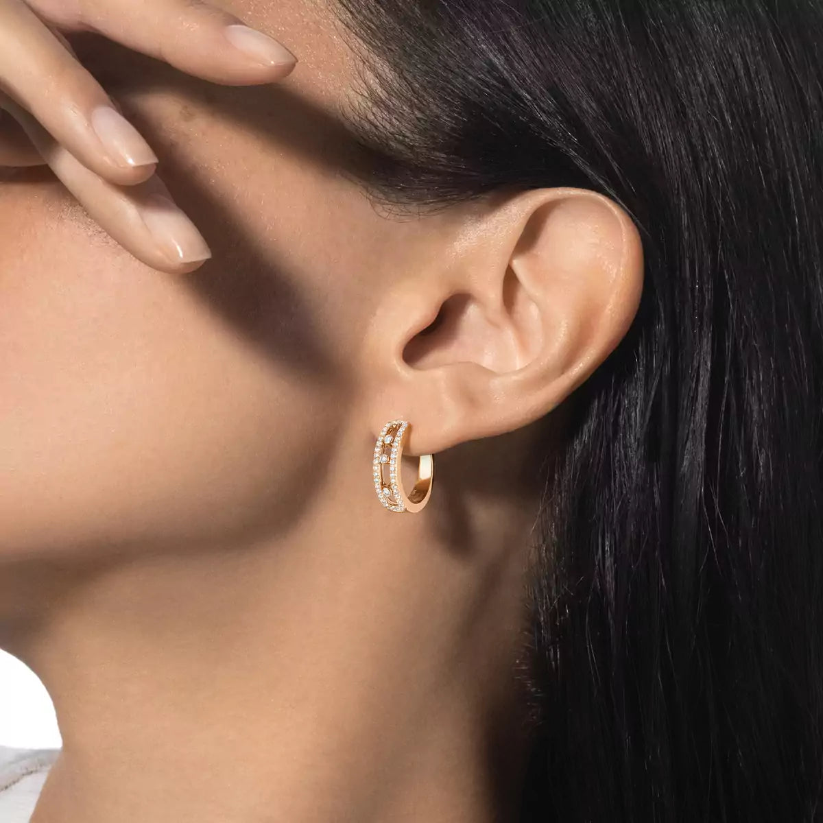 [Elara]MOVE PAVÉ DIAMOND HOOP EARRINGS