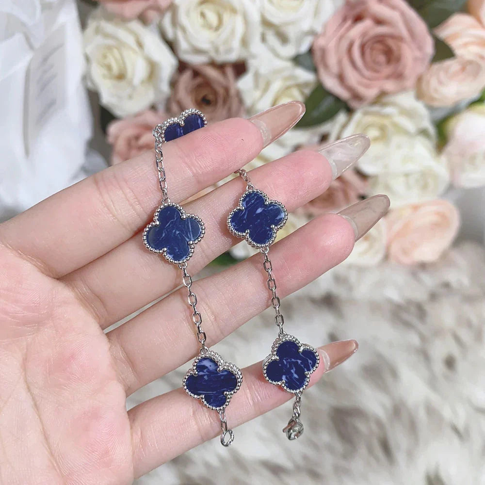 [Elara]LUCKY CLOVER 5-MOTIF BRACELET - PIETERSITE COLLECTION