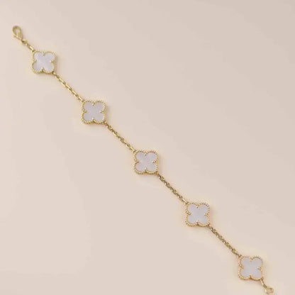 [Elara]LUCKY CLOVER 5-MOTIF-ARMBAND - WEISSE PERLMUTTKOLLEKTION